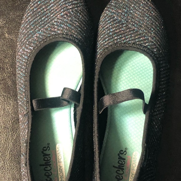 Skechers 302869L Women’s Cleo Round Princess Knit slip On Shoes Size 4 - Picture 9 of 11